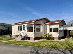 Front Aspect- click for photo gallery